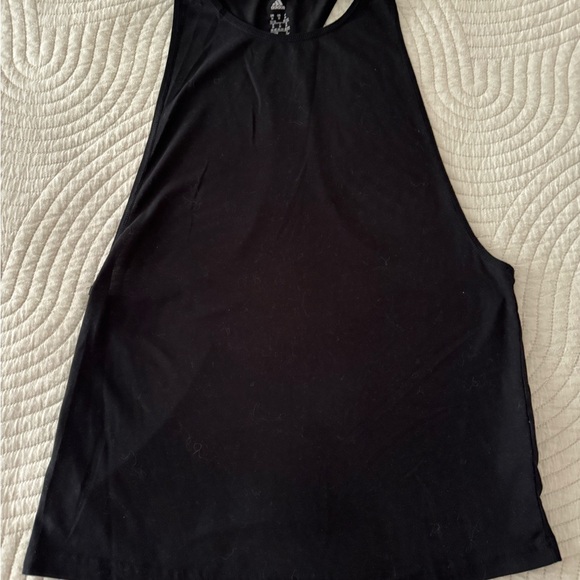 Workout tanks - Picture 3 of 4